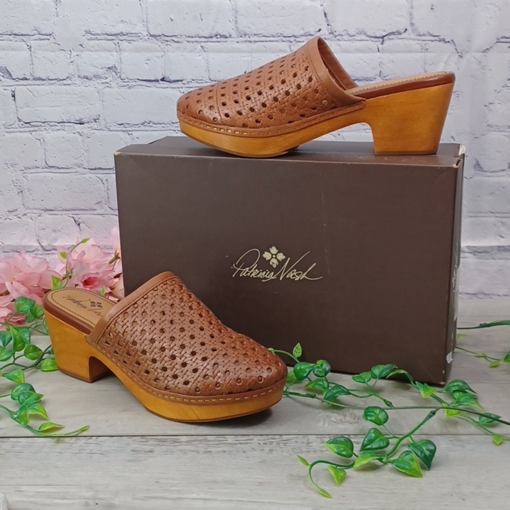 Patricia Nash Lorena Leather Clog NIB